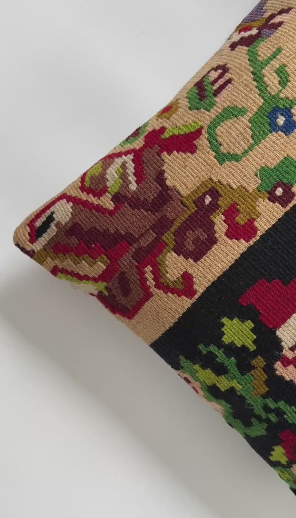 Floral Handmade Turkish Rug Cushion Cover 16''x16'' / 42x40 CM