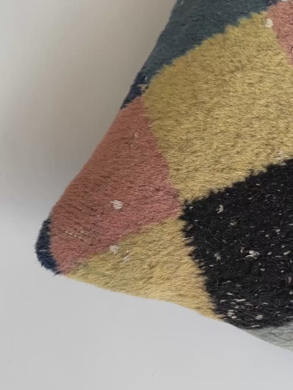 Carpet Cushion Cover 16''x16'' / 41x40 CM