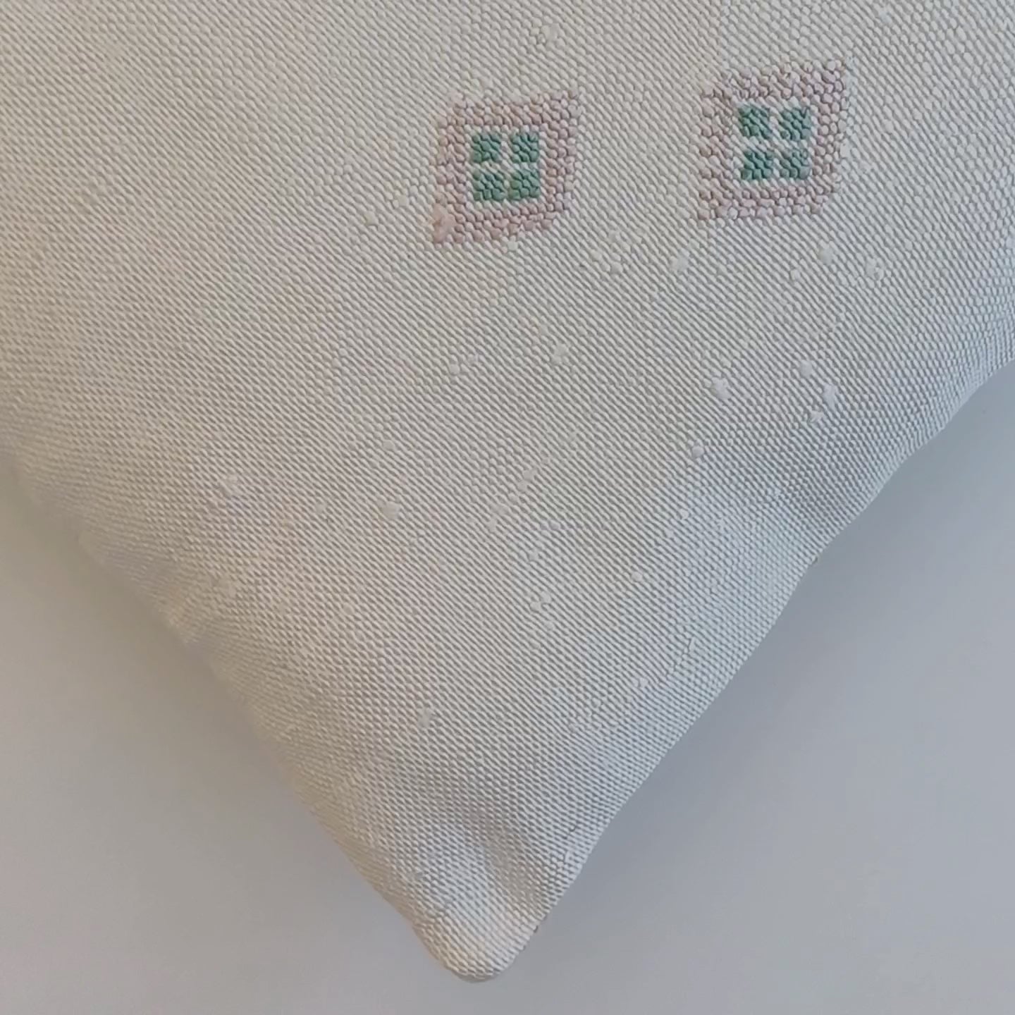 Moroccan Handmade Cream White Cactus Silk Cushion Cover 20''x20'' / 50x50 CM